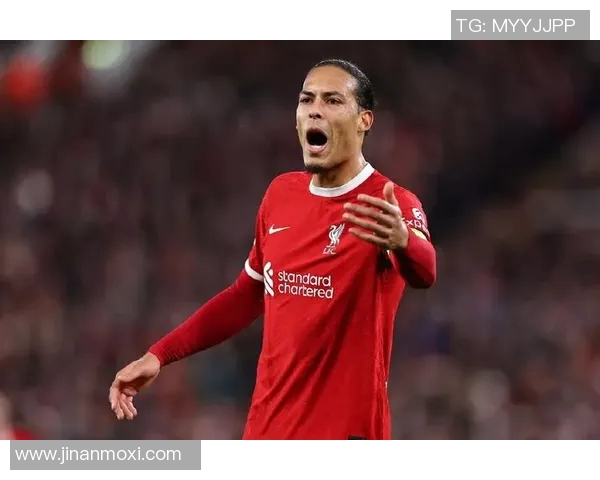 足球传奇亲笔签名珍品展示 每一笔背后藏着的伟大故事与荣耀